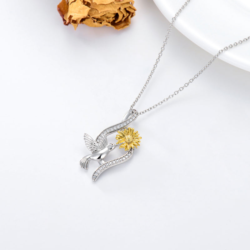 Hummingbird Daisy Necklace - Sterling Silver