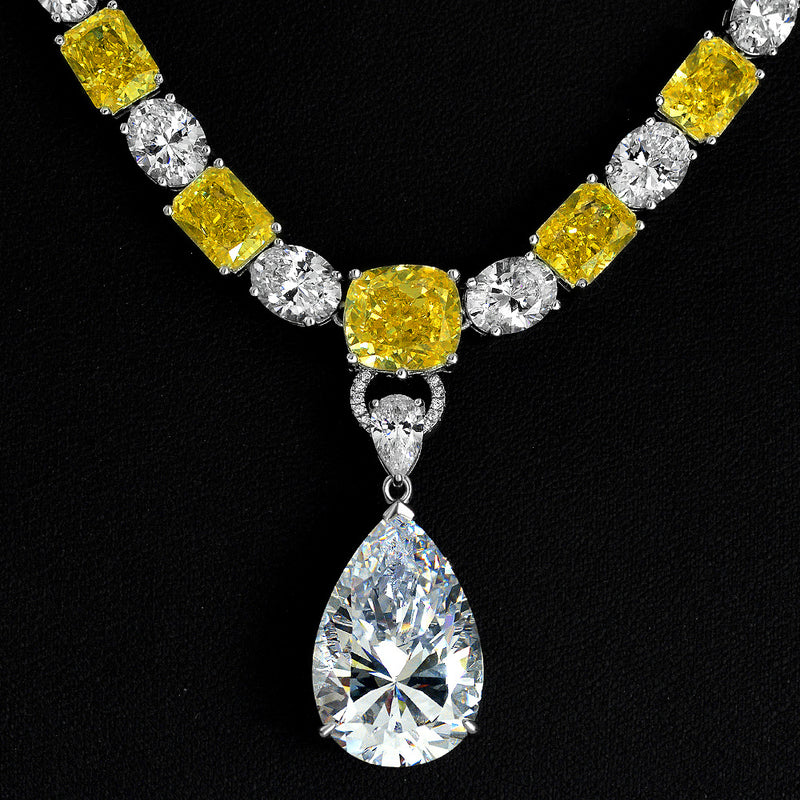 42 Carat Goose Yellow High-end Pendant Necklace