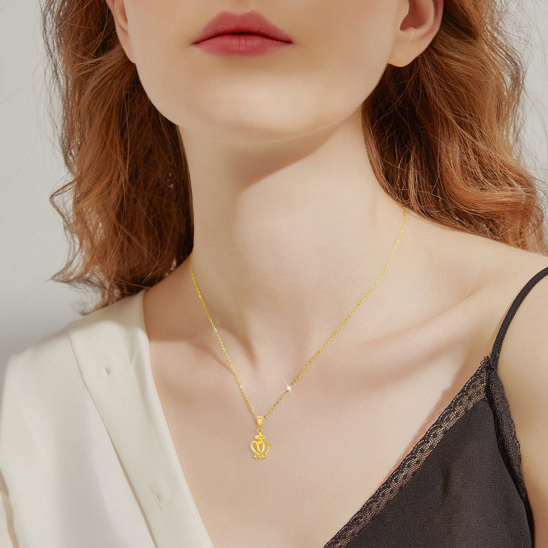 18K Yellow Gold Crown Pendant Necklace